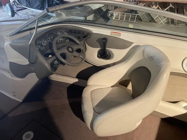 Slide: The Image of Crownline Boats 192 BR 2003 - 13