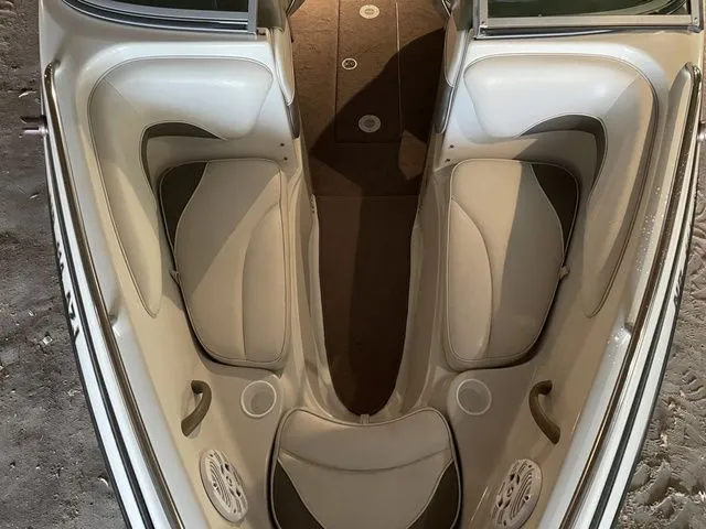 Slide: The Image of Crownline Boats 192 BR 2003 - 8