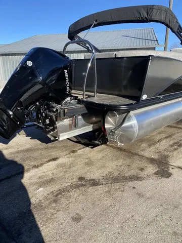 Slide: The Image of Avalon Catalina Elite Oasis 23TT 2023 - 2