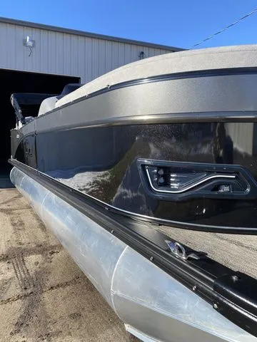 Slide: The Image of Avalon Catalina Elite Oasis 23TT 2023 - 3