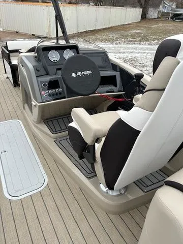 Slide: The Image of Avalon CATALINA QUAD LOUNGER 23X8.5X25 2025 - 3