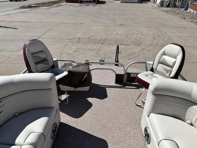 Slide: The Image of PlayCraft SUNFISH 2200 Hybrid 2023 - 9