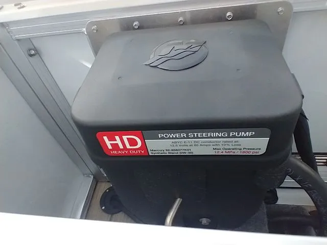 Slide: The Image of Avalon Catalina Versatile Rear Bench 2023 - 26