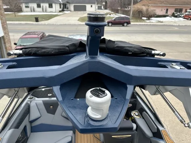 Slide: The Image of Nautique Super Air Nautique S21 2024 - 26