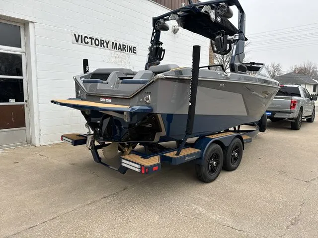 Slide: The Image of Nautique Super Air Nautique S21 2024 - 3