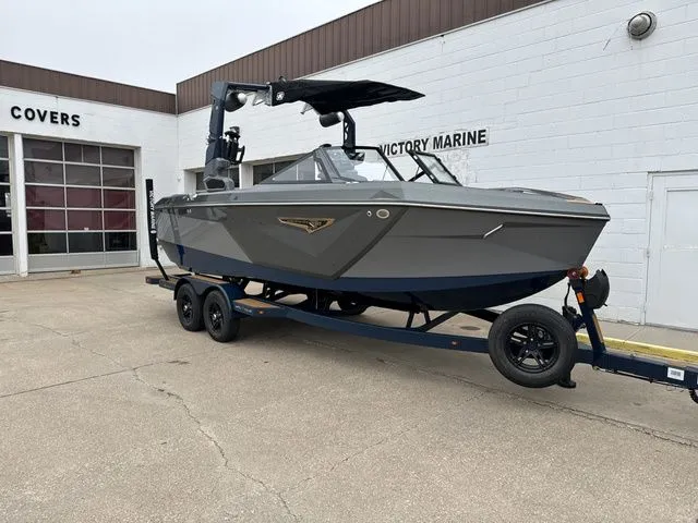 Slide: The Image of Nautique Super Air Nautique S21 2024 - 4
