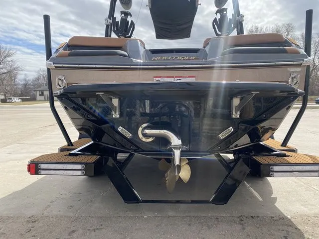 Slide: The Image of Nautique GS 20 2024 - 4