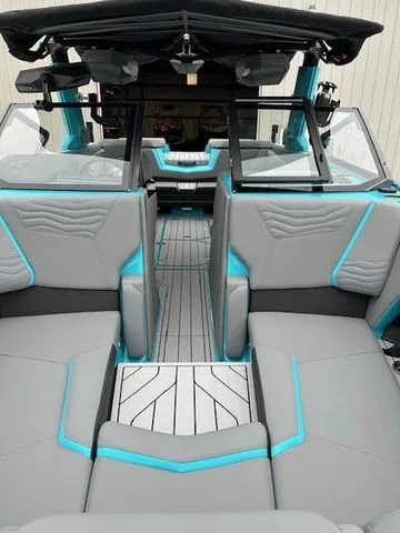 Slide: The Image of Nautique Super Air Nautique G23 2025 - 3