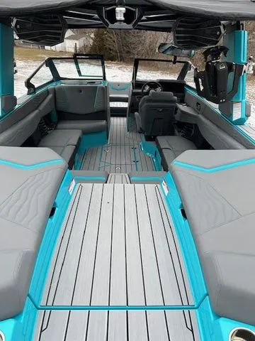 Slide: The Image of Nautique Super Air Nautique G23 2025 - 4