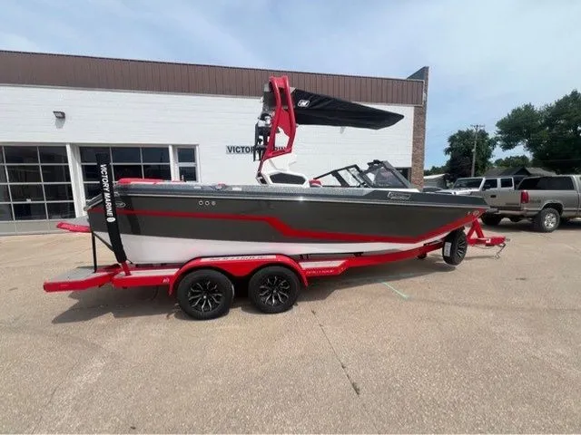 Slide: The Image of Nautique Super Air Nautique GS20 2025 - 13