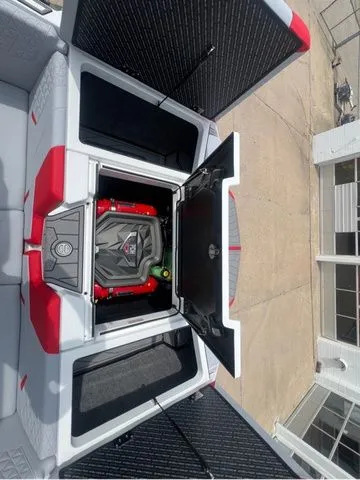 Slide: The Image of Nautique Super Air Nautique GS20 2025 - 19