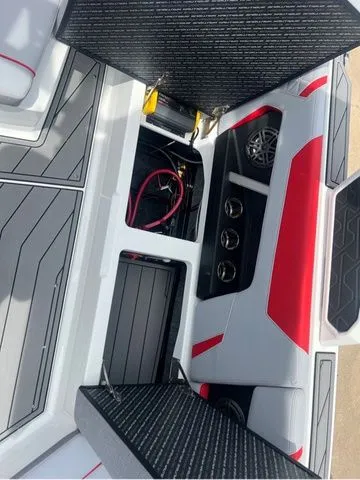 Slide: The Image of Nautique Super Air Nautique GS20 2025 - 22