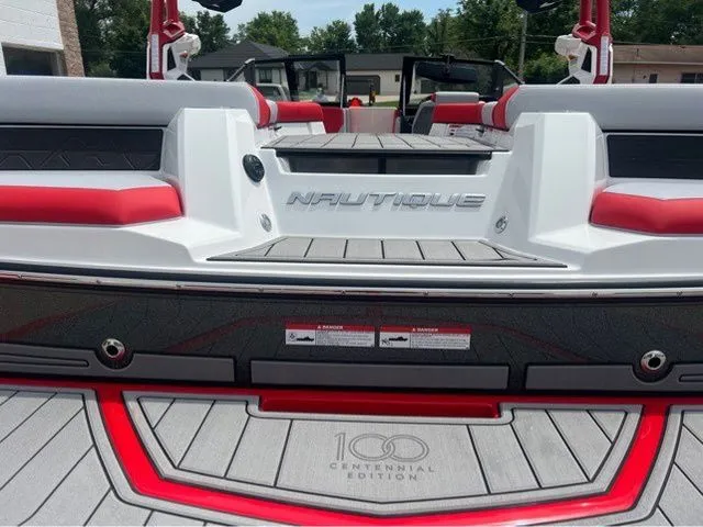 Slide: The Image of Nautique Super Air Nautique GS20 2025 - 27