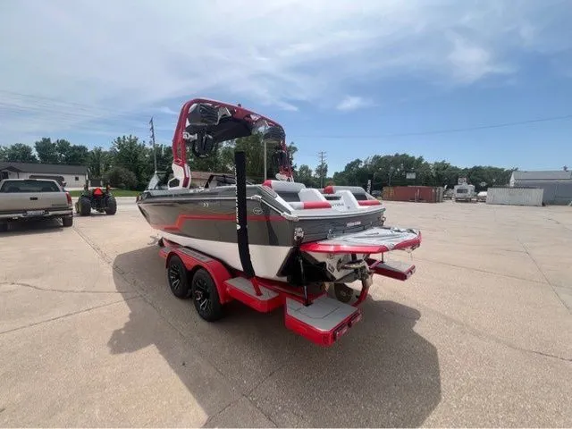 Slide: The Image of Nautique Super Air Nautique GS20 2025 - 8