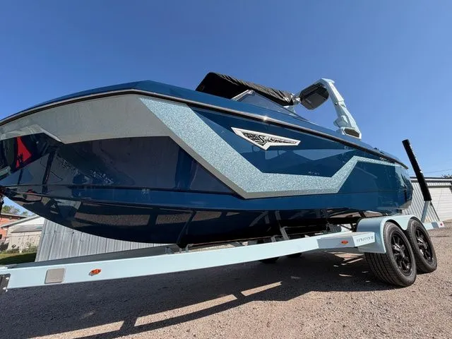 Slide: The Image of Nautique Super Air S21 2026 - 9