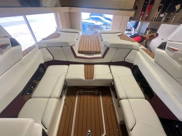 Slide: The Image of Nautique Super Air Nautique G21 2026 - 14