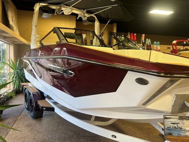 Slide: The Image of Nautique Super Air Nautique G21 2026 - 3
