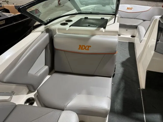 Slide: The Image of MasterCraft NXT 2018 - 7