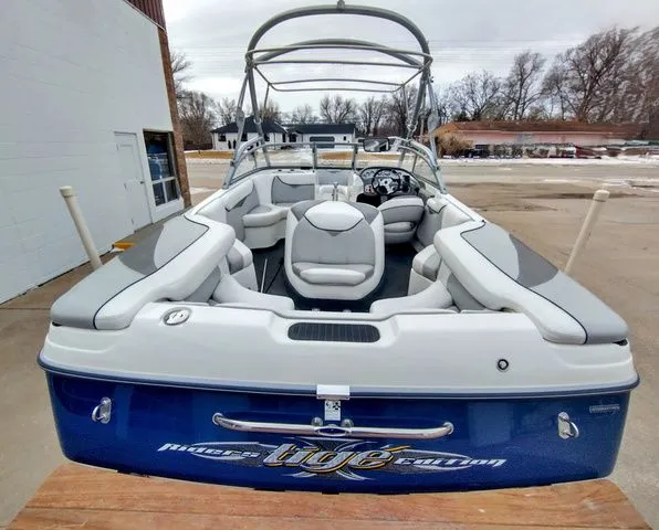 Slide: The Image of Tigé 22i Riders Edition 2005 - 4
