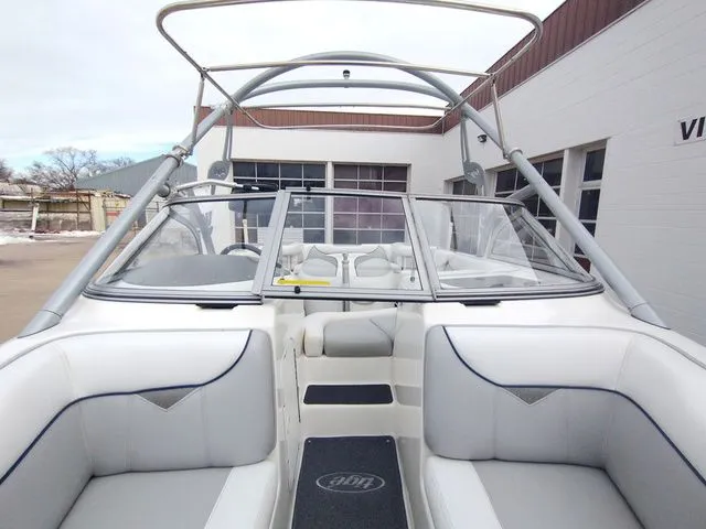 Slide: The Image of Tigé 22i Riders Edition 2005 - 8