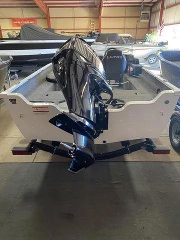 Slide: The Image of Lund 1650 Angler SS 2024 - 3