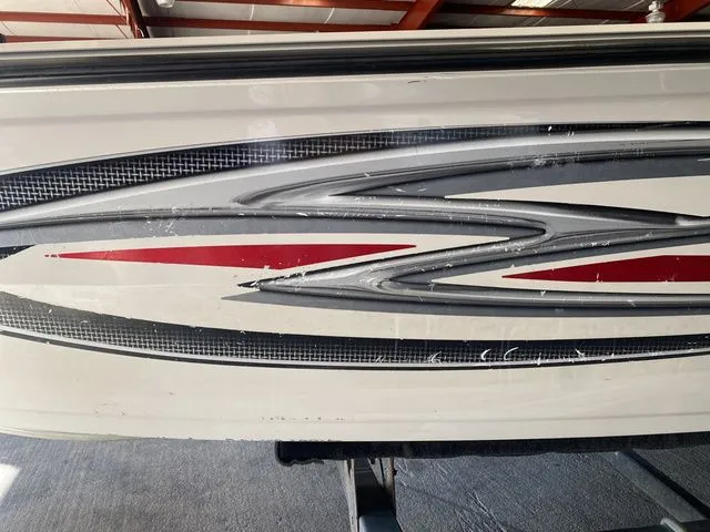Slide: The Image of Crestliner 1850 Raptor 2012 - 4