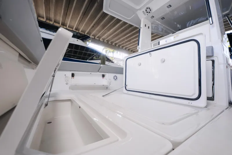 Slide: The Image of Interior view of Schaefer V33SF boat, model year 2027. - 20
