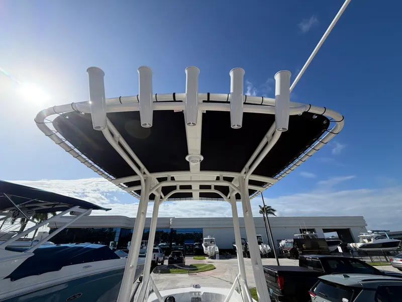 Slide: The Image of Boston Whaler 190 Montauk 2027 - 11