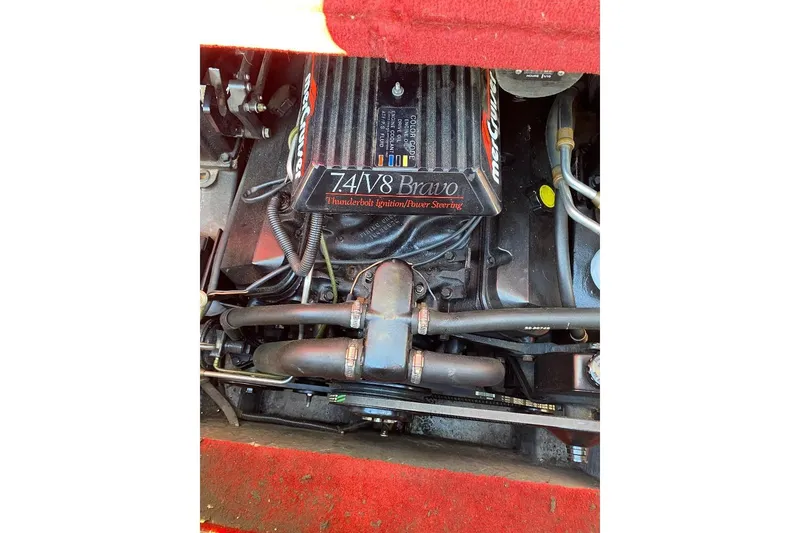 Slide: The Image of Engine of a 1995 Chaparral 2335 SS boat, featuring a 7.4L V8 Bravo. - 15
