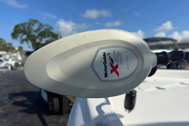 Slide: The Image of Close-up of MotorGuide X5 trolling motor on 2005 NauticStar 1900 NauticBay boat. - 12