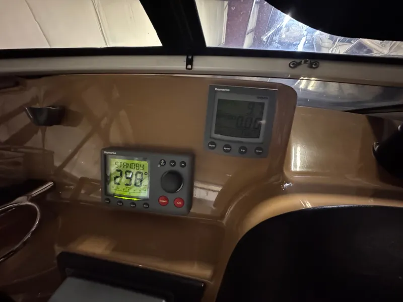Slide: The Image of Carver Yachts 396 Motor Yacht 2004 - 20