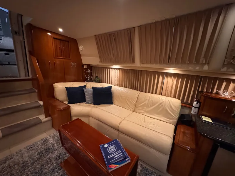Slide: The Image of Carver Yachts 396 Motor Yacht 2004 - 27