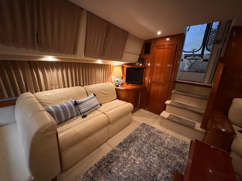 Slide: The Image of Carver Yachts 396 Motor Yacht 2004 - 30