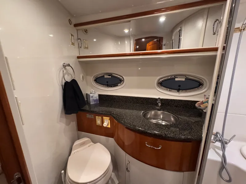 Slide: The Image of Carver Yachts 396 Motor Yacht 2004 - 37