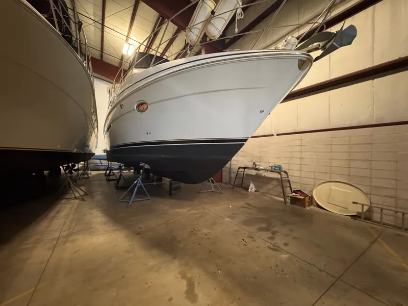 Slide: The Image of Carver Yachts 396 Motor Yacht 2004 - 9