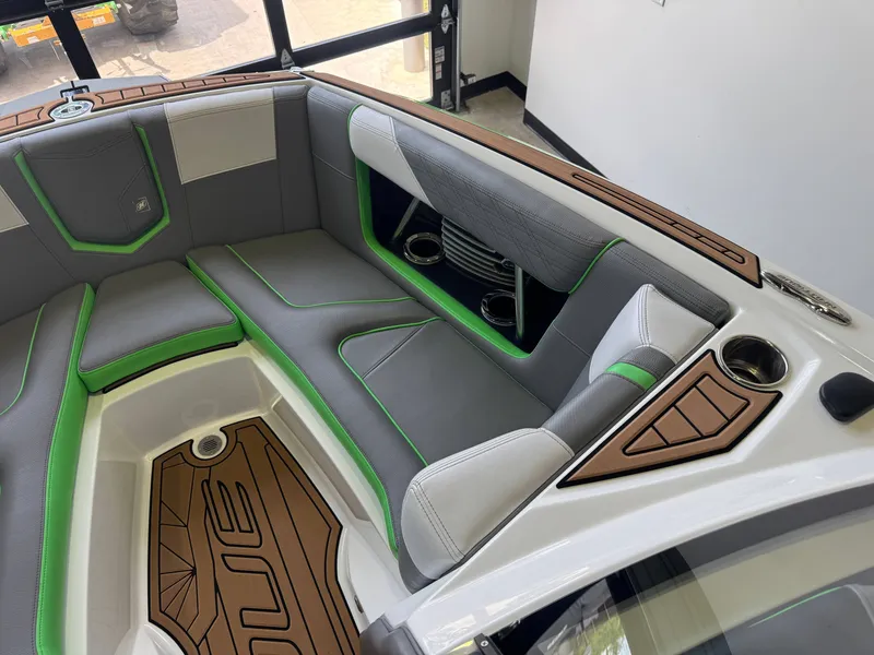 Slide: The Image of Interior of a 2019 Nautique Super Air Nautique G21 boat. - 18