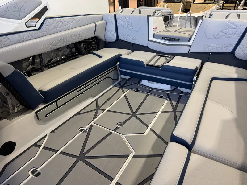 Slide: The Image of Interior of 2024 Nautique Super Air Nautique G25 Paragon boat. - 18