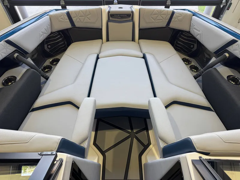 Slide: The Image of Interior of the 2024 Nautique Super Air Nautique G25 Paragon boat. - 20