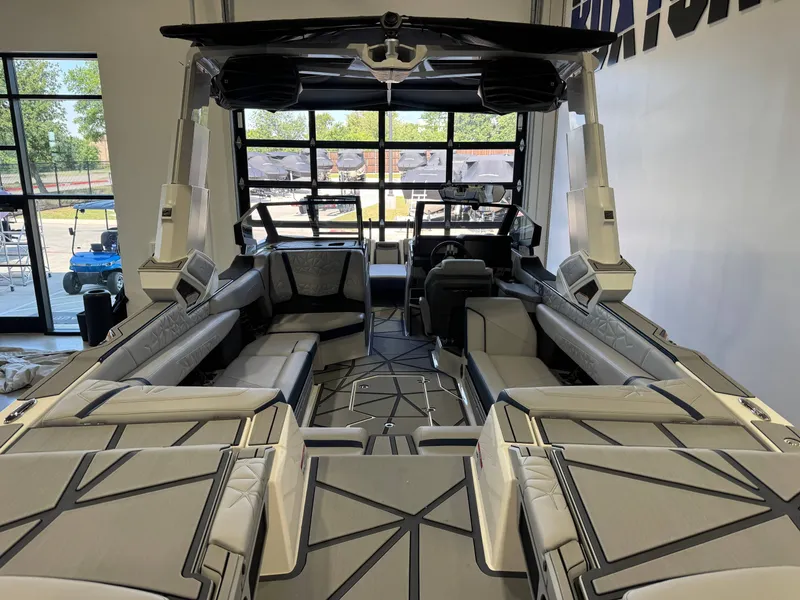 Slide: The Image of Interior of the 2024 Nautique Super Air Nautique G25 Paragon boat. - 9