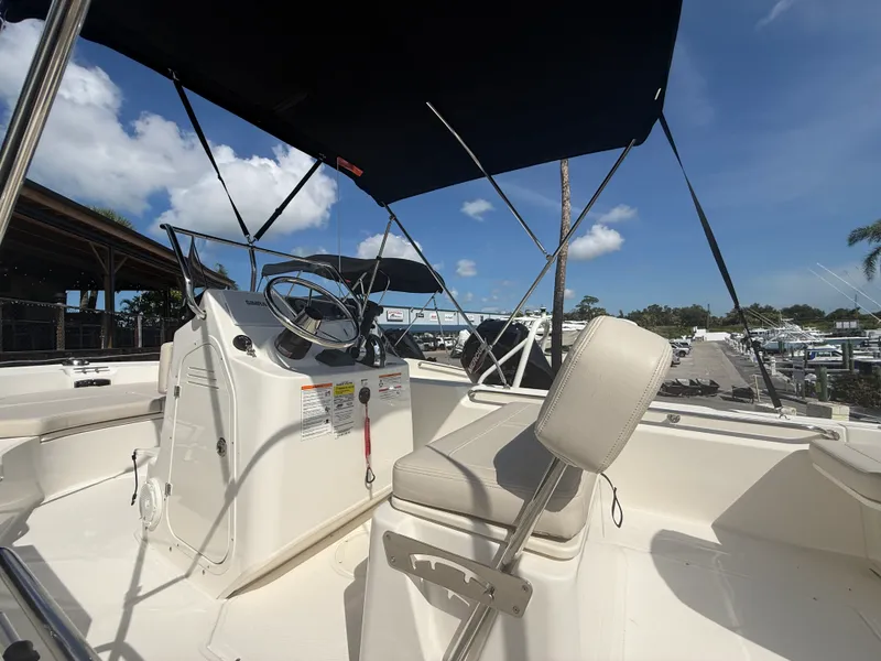 Slide: The Image of Boston Whaler 170 Montauk 2027 - 13
