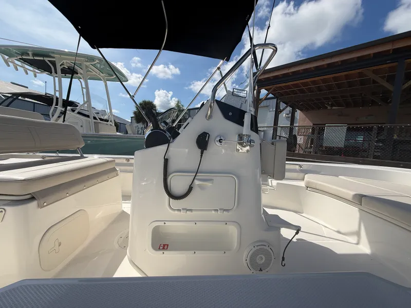 Slide: The Image of Boston Whaler 170 Montauk 2027 - 10