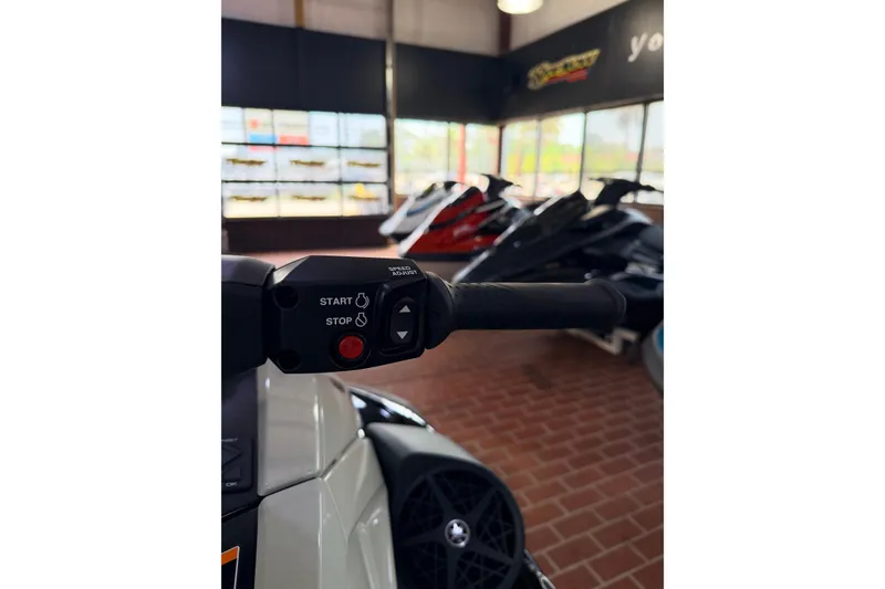 Slide: The Image of Handlebar controls of a 2026 Yamaha WaveRunner VX Cruiser HO in a showroom. - 8