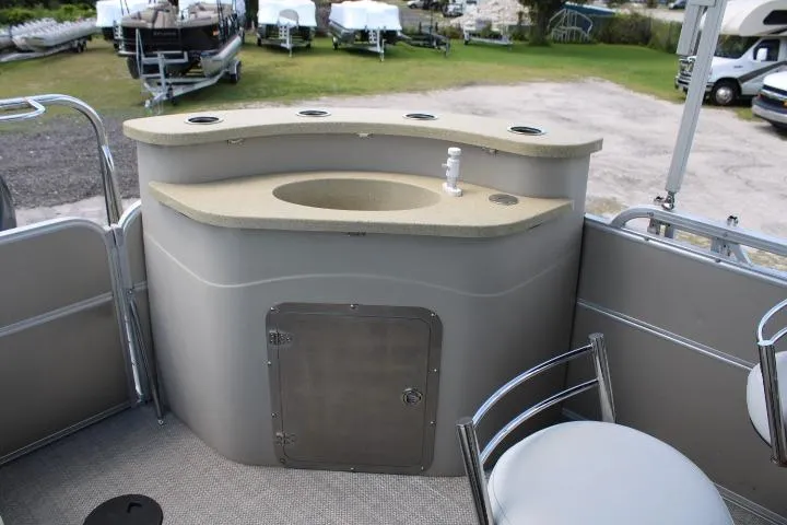 Slide: The Image of Pontoon boat bar area with sink, South Bay 524E, 2015 model. - 13