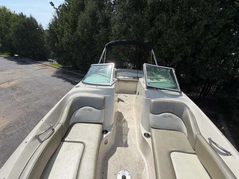 Slide: The Image of Sea Ray SUNDECK 200 SD 2007 - 22