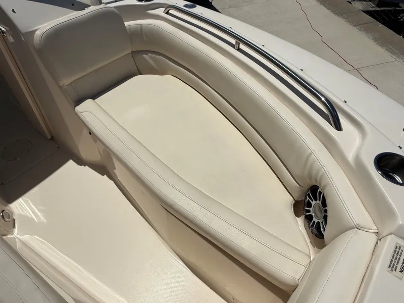 Slide: The Image of Interior of a 2020 Grady-White Freedom 255 boat. - 21