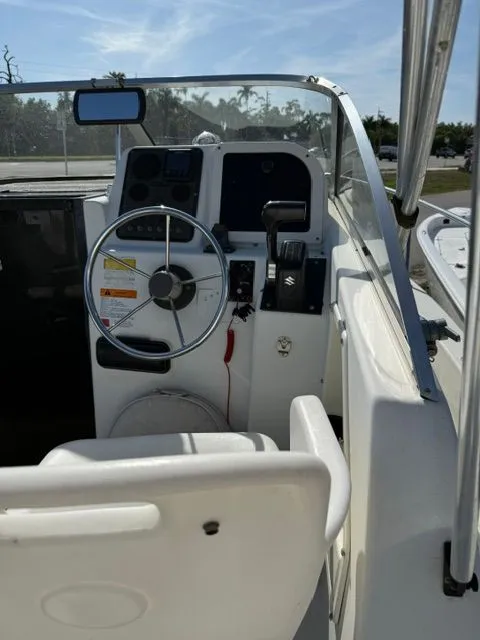 Slide: The Image of Interior view of a 2000 Hydrosport 2100 WA boat. - 2