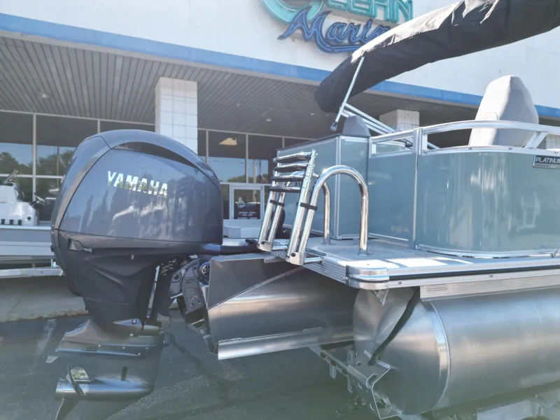 Slide: The Image of 2026 Avalon Venture 85 Quad Fish boat with Yamaha engine. - 5