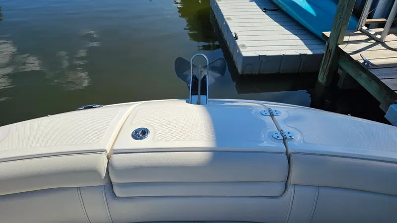 Slide: The Image of Sea Ray 270 SDX OB 2022 - 26