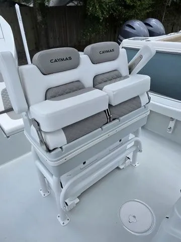 Slide: The Image of 2025 Caymas 26 HB boat seats in white and gray. - 38