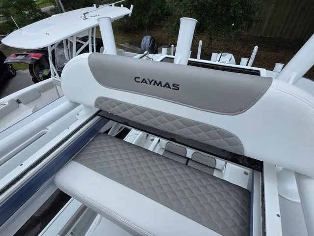 Slide: The Image of Caymas 26 HB 2025 boat seat with quilted design. - 7